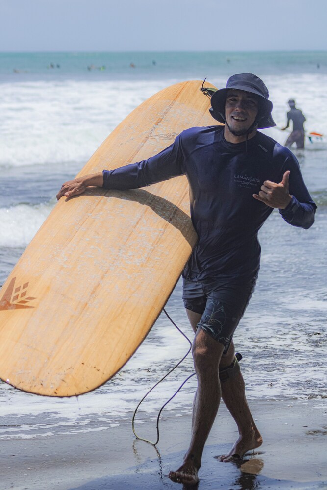 Surfing/boogie boarding