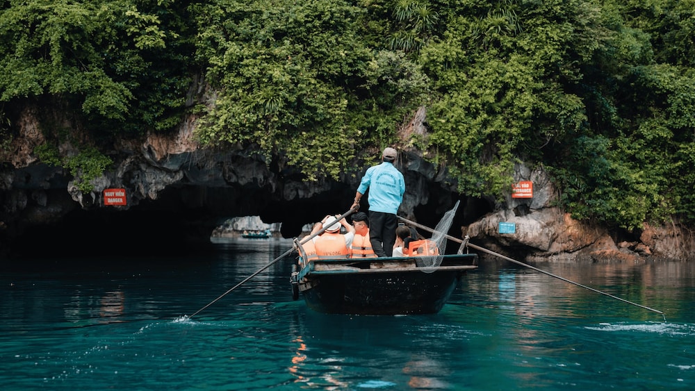 Spelunking/cave exploring