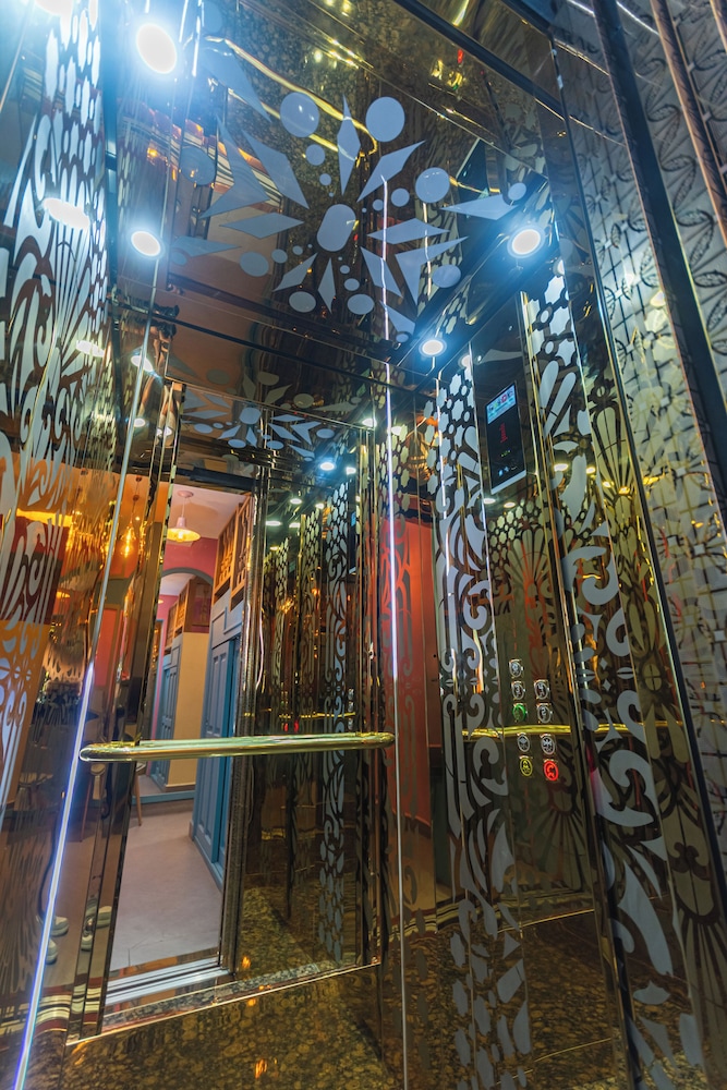 Elevator