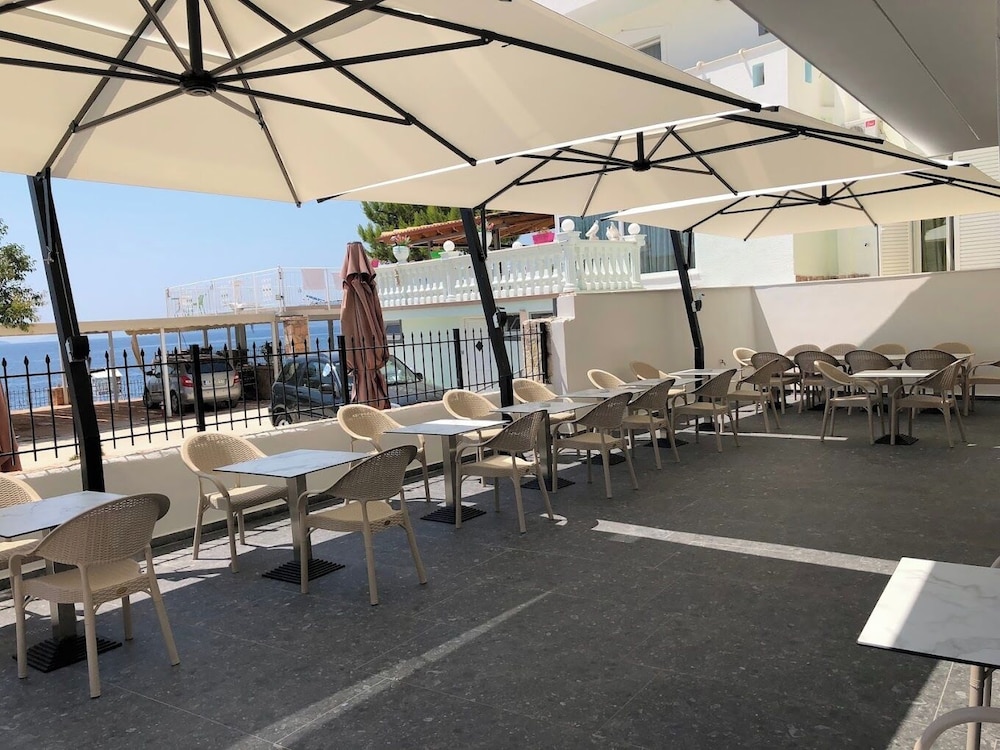 Restaurant-cafeteria