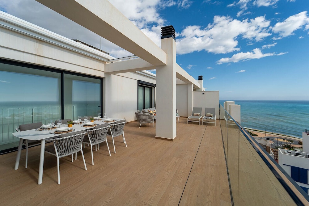 Beach/ocean view