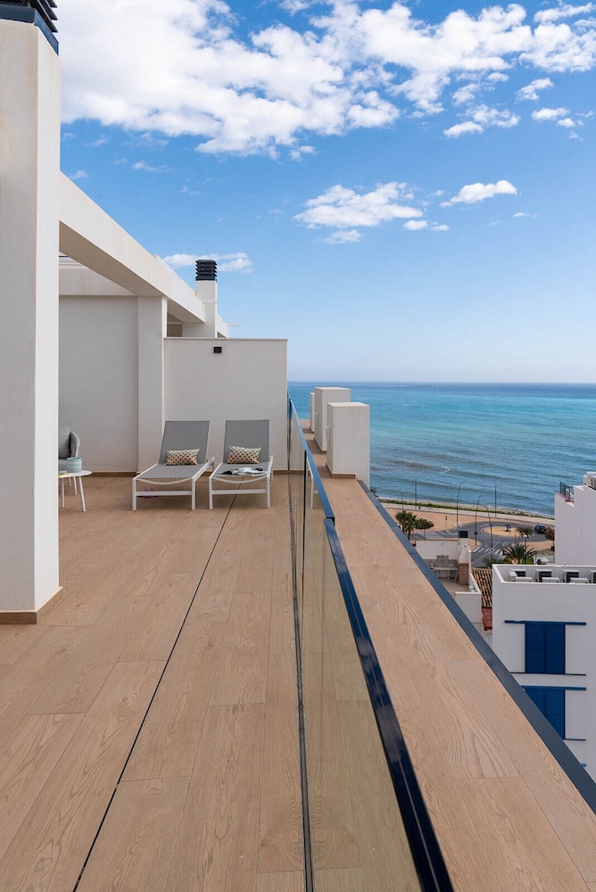 Beach/ocean view