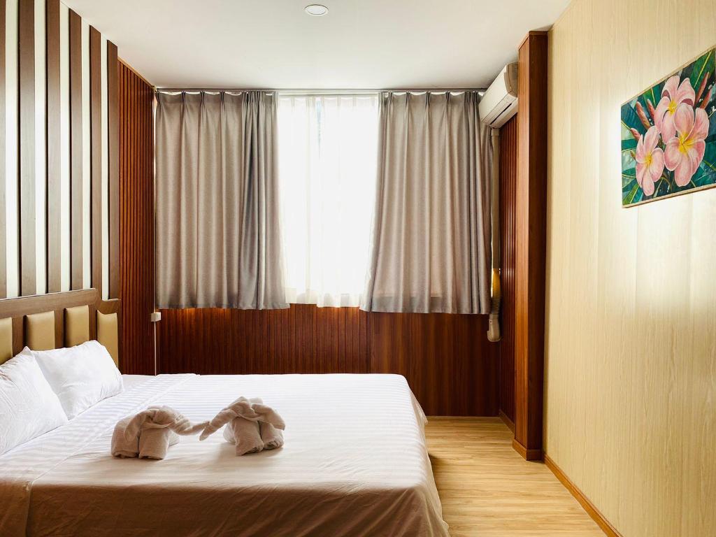 cdc4c0d2bb8827cb94aa4cf25ff00963.jpg