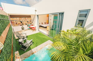 thumbnail: Private pool