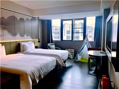 Guest Room,On-Site