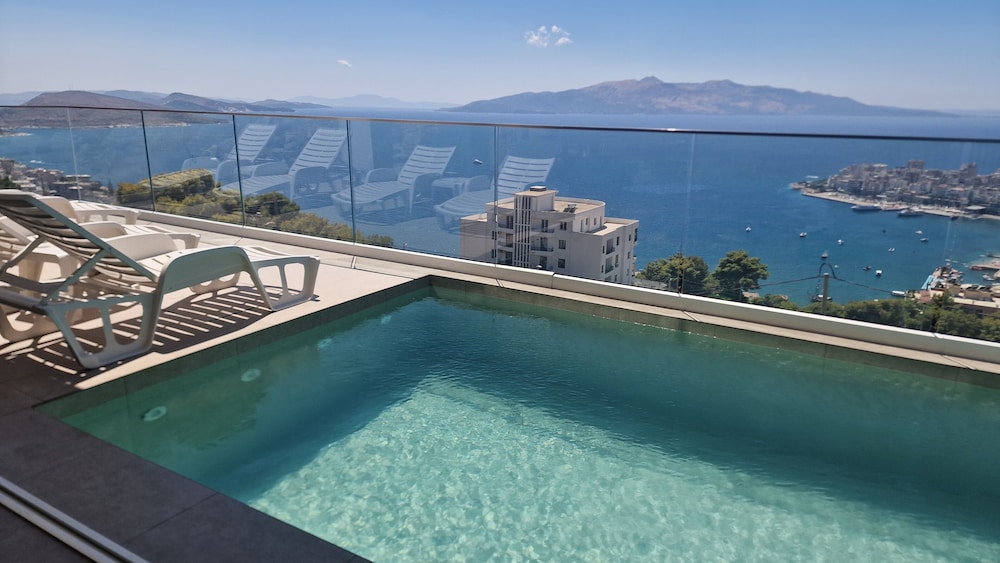 Rooftop pool