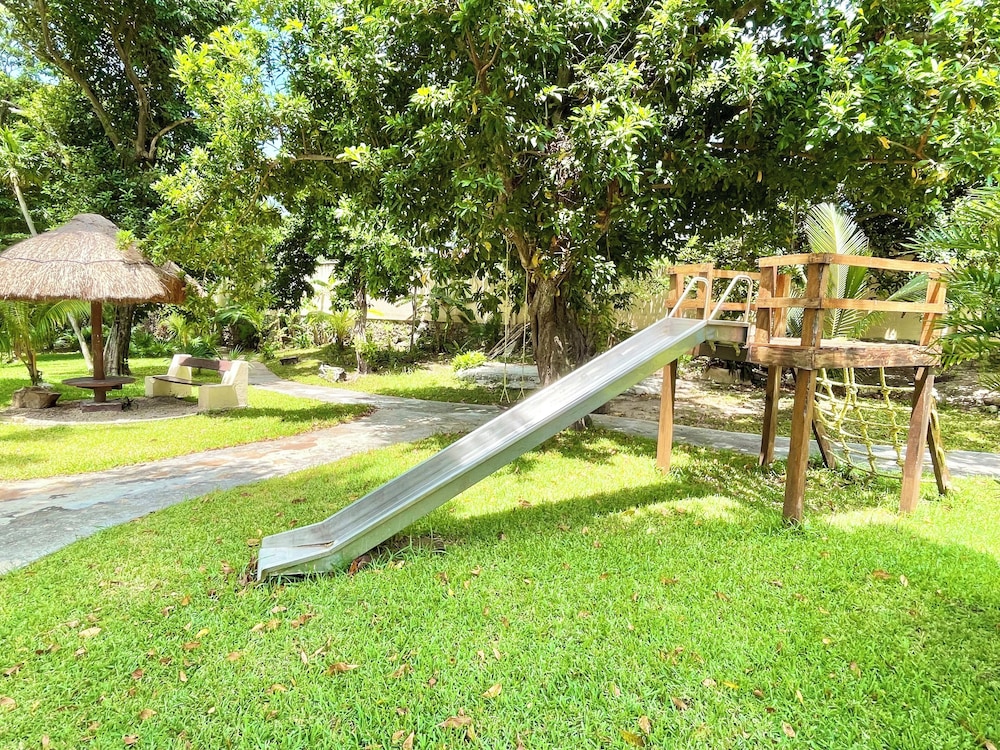Children's play area - outdoor