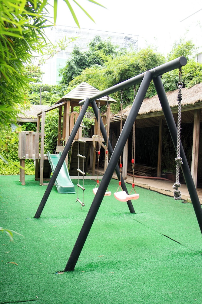 Children's play area - outdoor