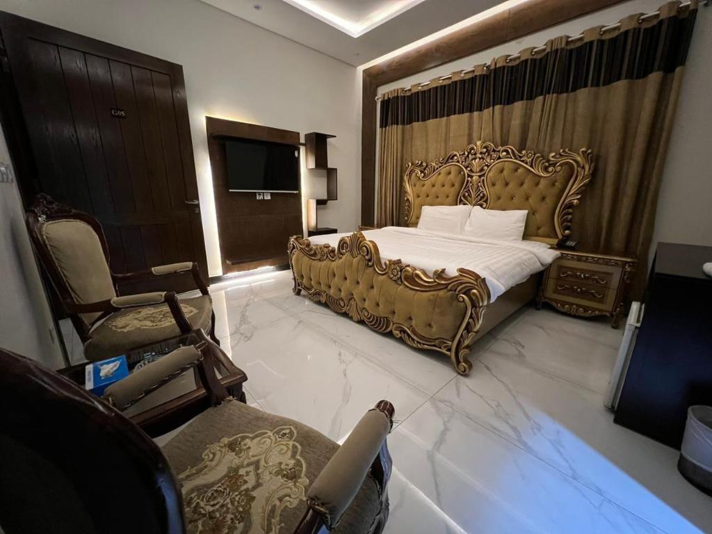 bed957d74d5c312ebf46d2435e24bd82.jpg