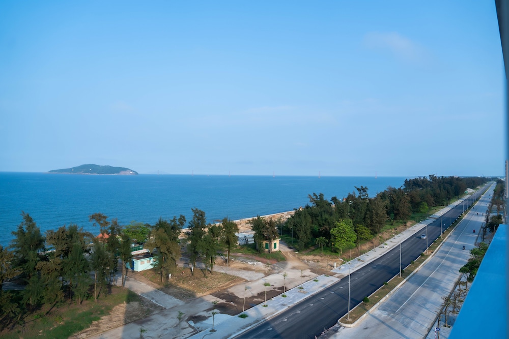 Beach/ocean view
