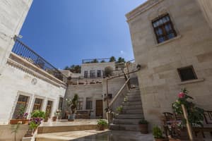 thumbnail: Exterior