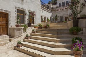 thumbnail: Exterior