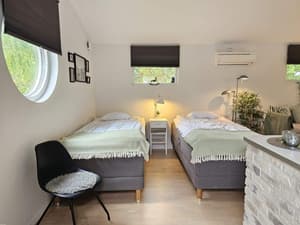 thumbnail: Interior
