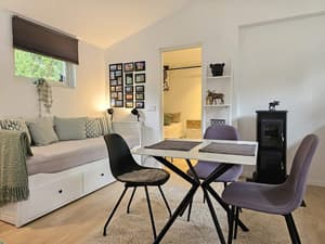 thumbnail: Interior