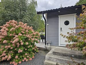 thumbnail: Exterior