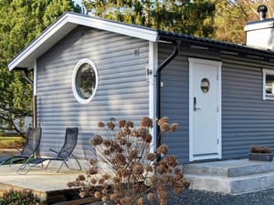 thumbnail: Exterior
