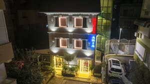 thumbnail: Exterior