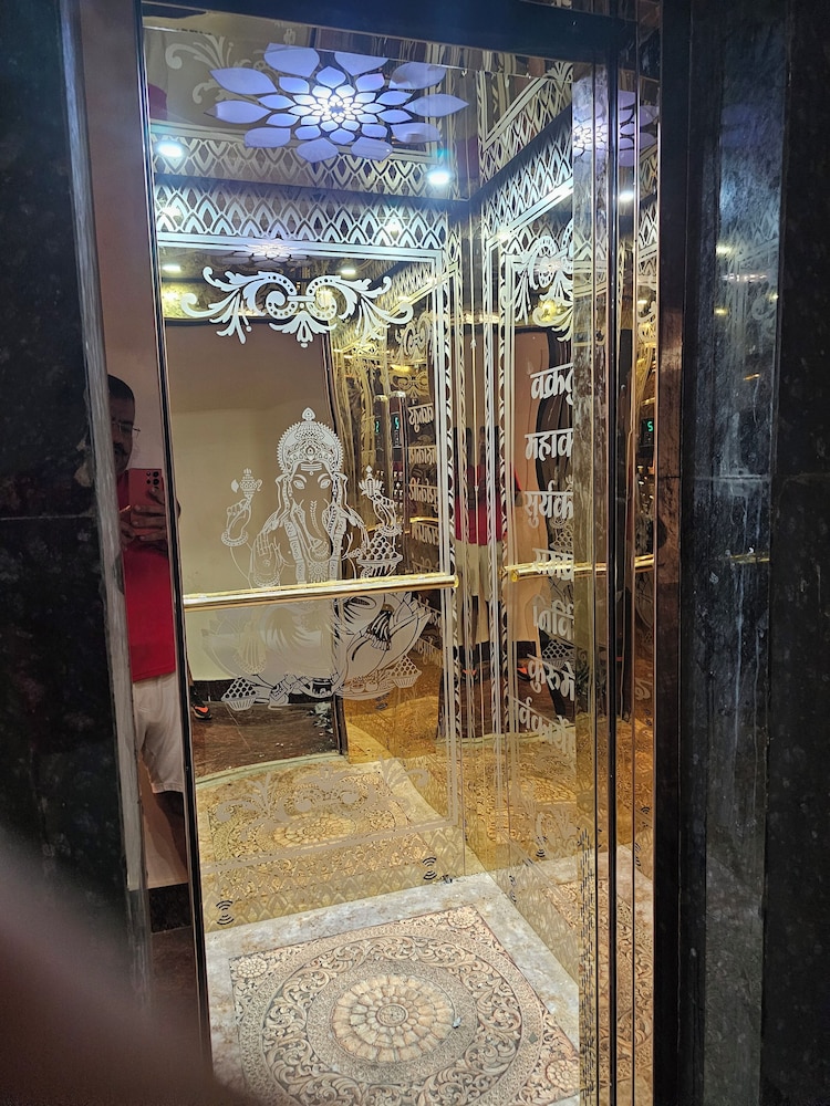 Elevator