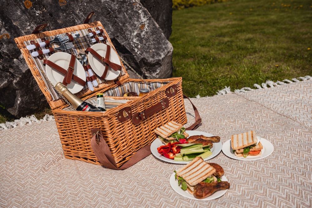 BBQ/picnic area