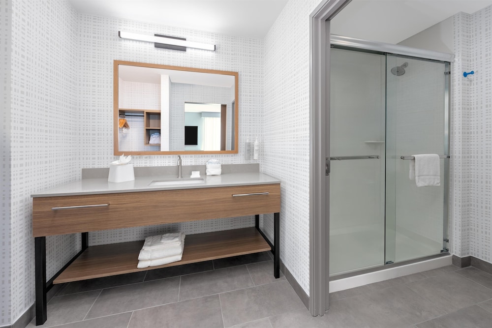 Bathroom shower