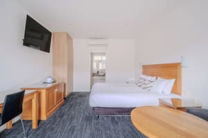 thumbnail: Room