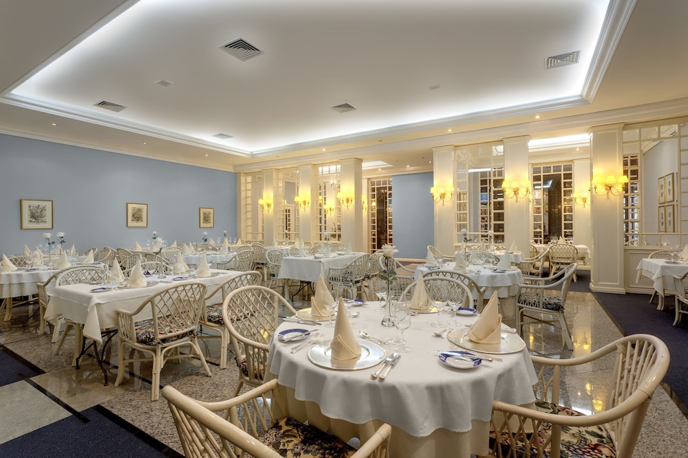 Restaurant-cafeteria