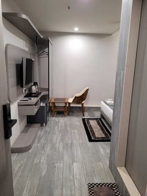 thumbnail: Room