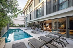 Lei Hotel