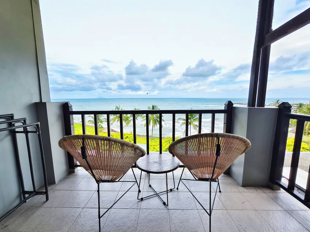 Beach/ocean view