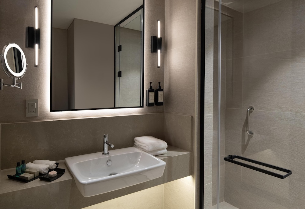 Bathroom shower