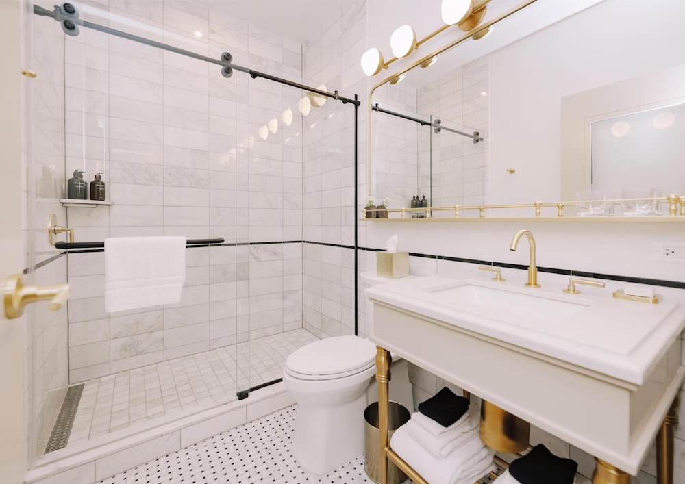 Bathroom shower