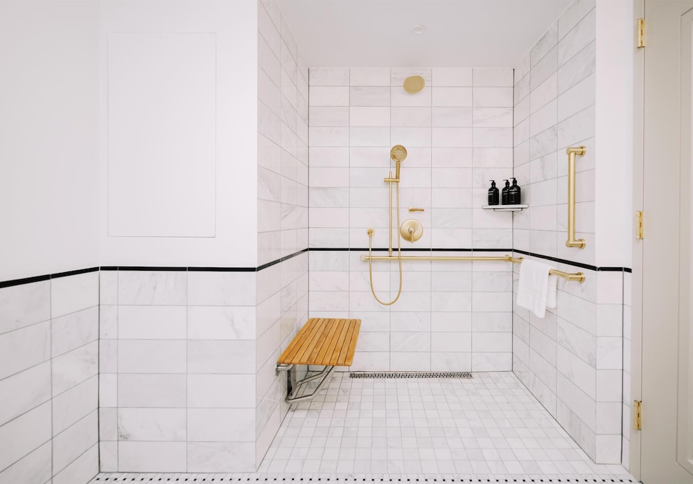 Bathroom shower