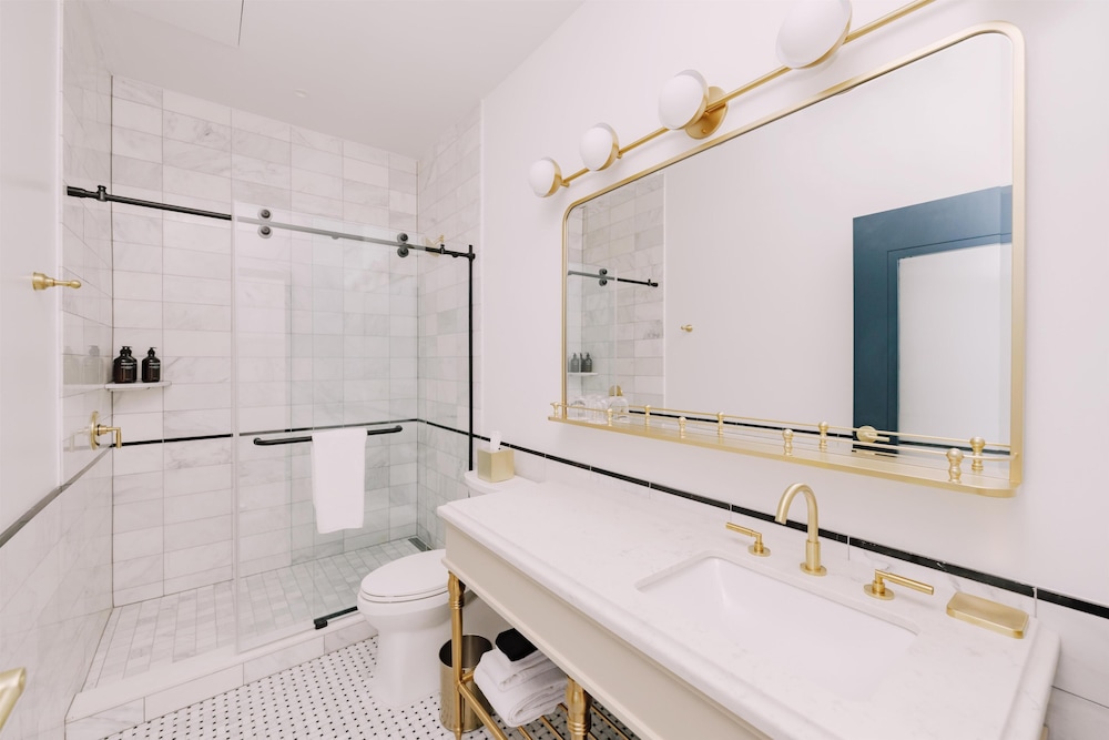 Bathroom shower