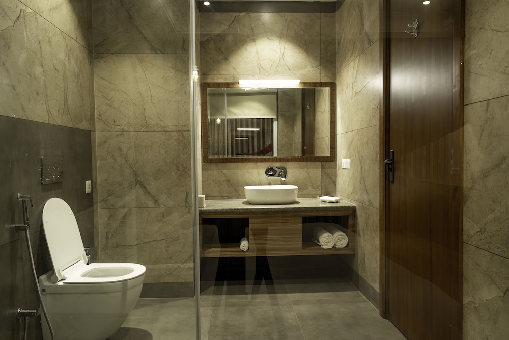 Bathroom amenities