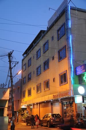 thumbnail: Exterior