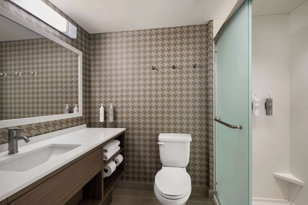 Bathroom shower