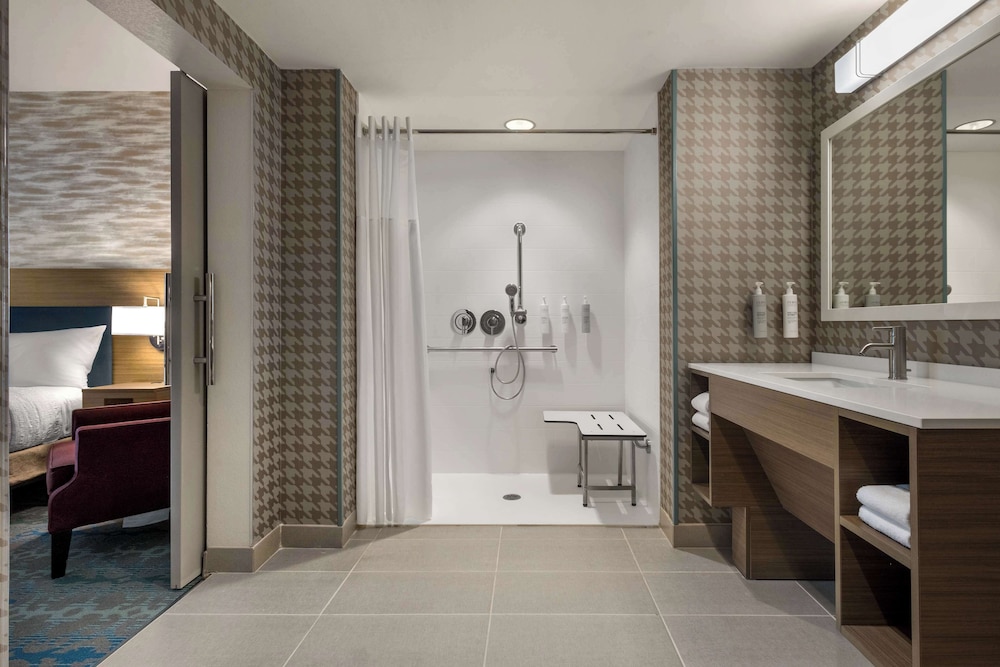 Bathroom shower