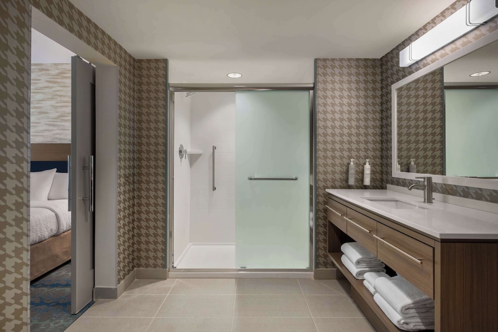Bathroom shower