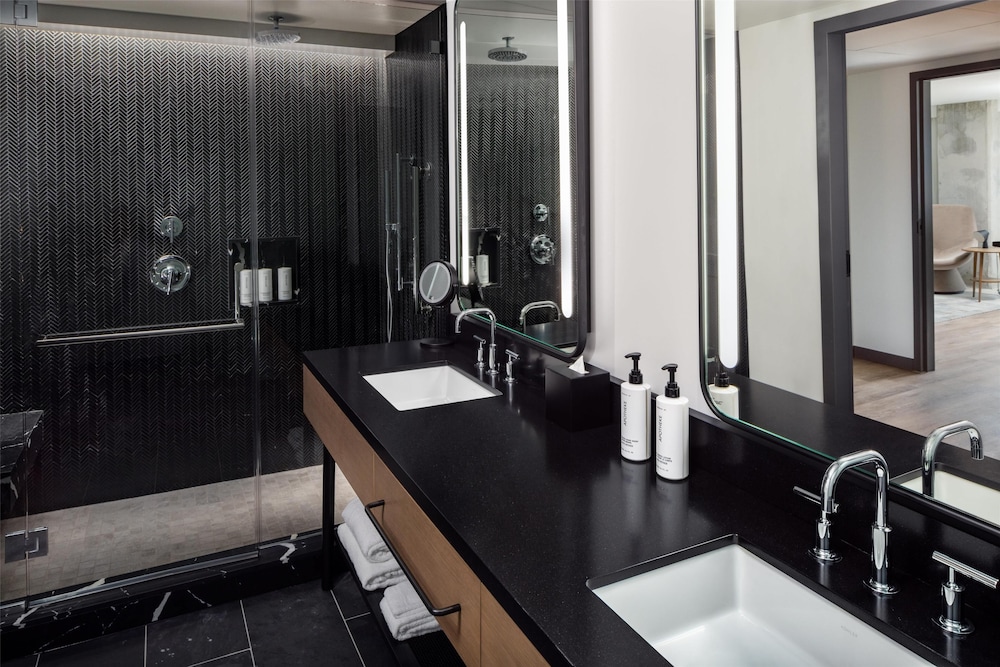 Bathroom shower