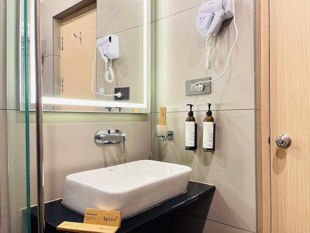 Bathroom amenities