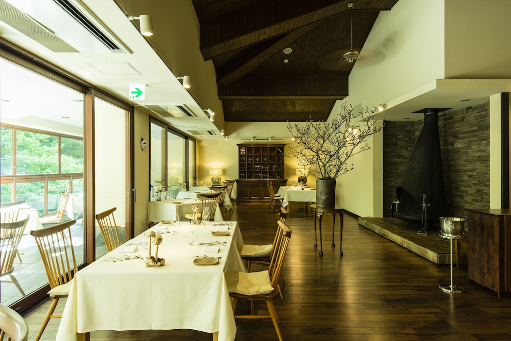 Restaurant-cafeteria