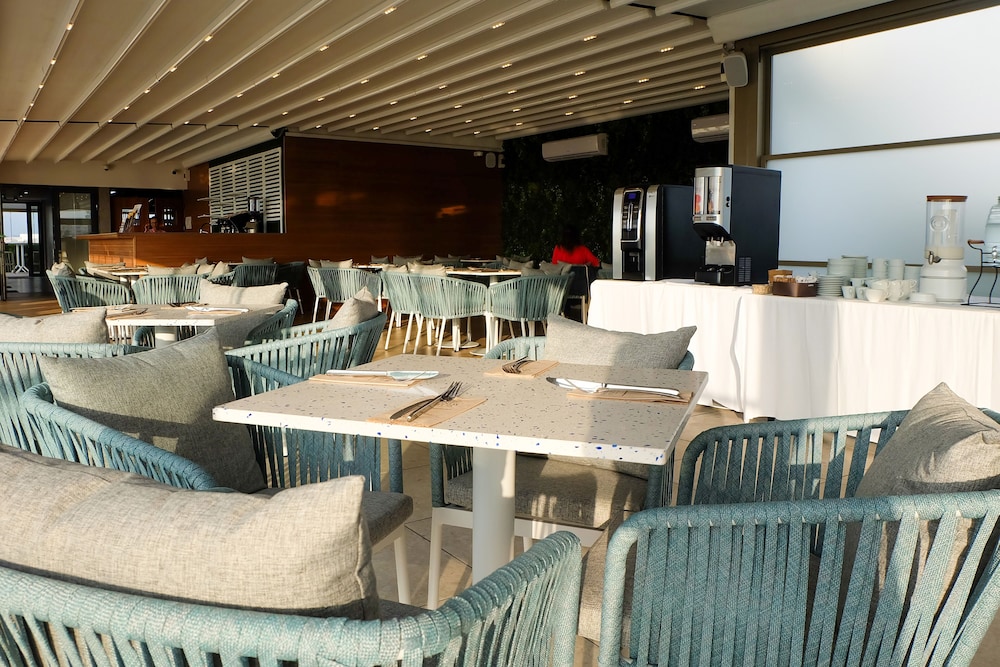 Restaurant-cafeteria