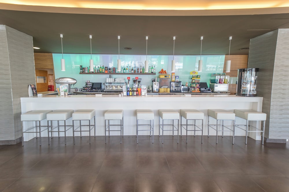 Snack bar
