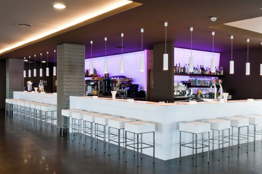 Snack bar