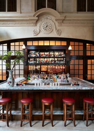 thumbnail: Bar (on property)