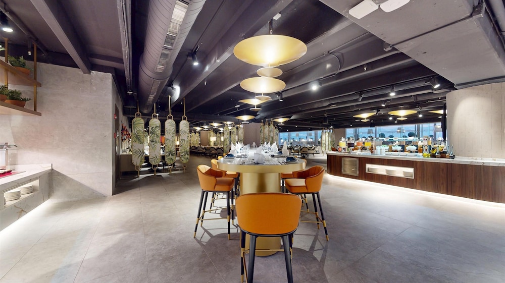 Restaurant-cafeteria