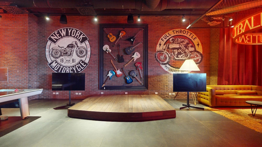 Sports bar