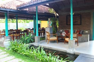 thumbnail: Restaurant