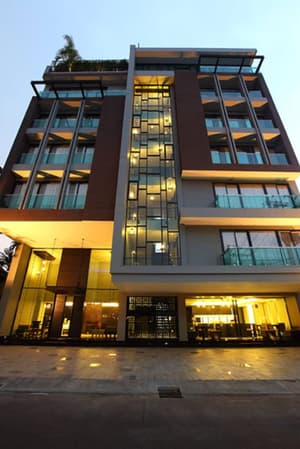 thumbnail: Exterior
