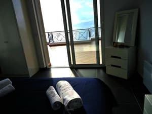 thumbnail: 44515630.jpg